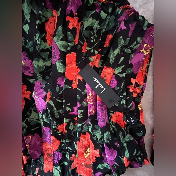 🆕 Lulus floral print 2-piece strapless crop top and skirt set. Top S/Skirt XS - Picture 5 of 7